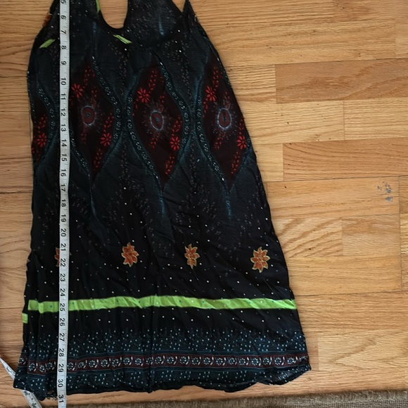 Red peacock eye design halter dress. Simply gorgeous - Picture 2 of 6